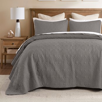 Wholesale Madison Park Quebec Reversible Bedspread Set
