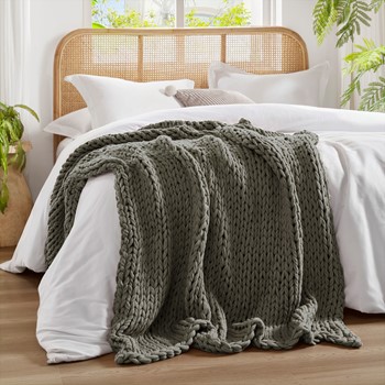 Wholesale Madison Park Chunky Double Knit Handmade Throw Blanket