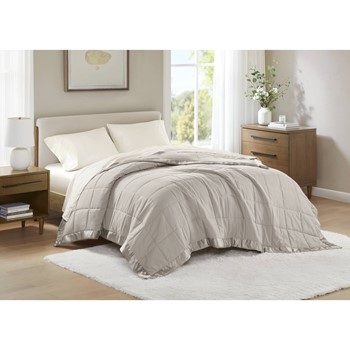 Windom Lightweight Down Alternative Blanket with Satin Trim