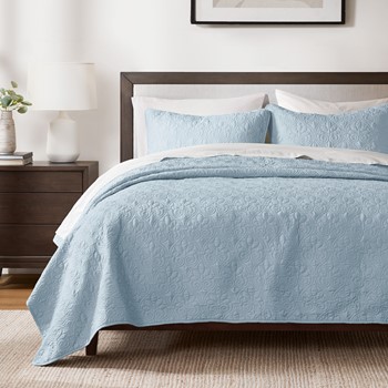 Wholesale Madison Park Quebec Reversible Quilt Set