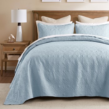 Wholesale Madison Park Quebec Reversible Bedspread Set