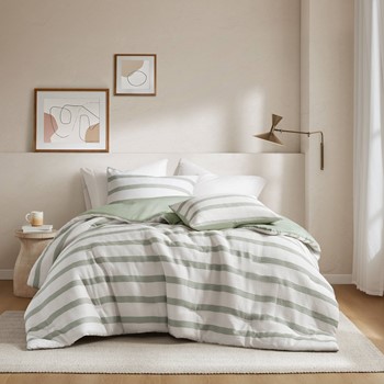 Merritt Yarn-dyed Striped Comforter