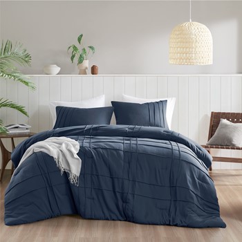 Walker Soft Washed Pleated Comforter Set