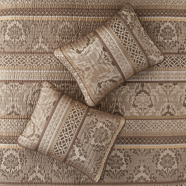 Madison Park Bellagio 6 Piece Jacquard Quilt Set with Throw Pillows