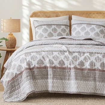 Wholesale INK+IVY Surya Quilt Set