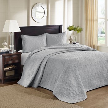Wholesale Madison Park Quebec Reversible Bedspread Set