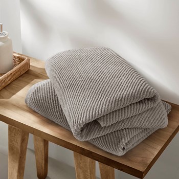 Wholesale Madison Park Diagonal Ribbed