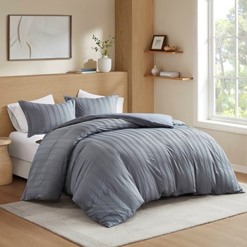 Wholesale Super Listing Logan Striped Reversible Pintuck Pleated Duvet Set