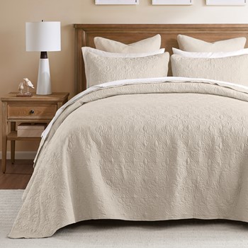 Quebec Reversible Bedspread Set