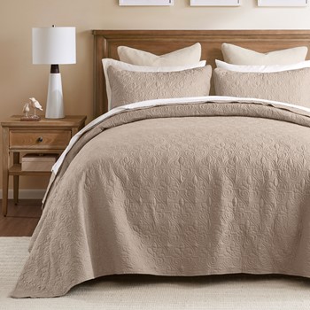 Quebec Reversible Bedspread Set