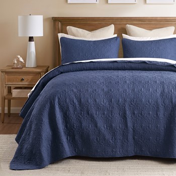 Quebec Reversible Bedspread Set