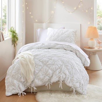 Wholesale Intelligent Design Lily Comforter Set