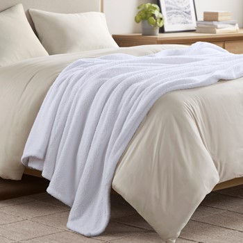 Wholesale Madison Park Dream Soft Blanket