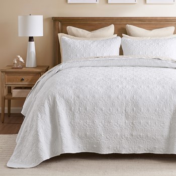Quebec Reversible Bedspread Set