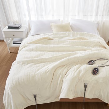 Heated Microlight to Berber Blanket