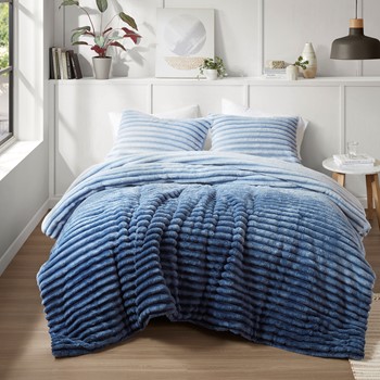 Ombak Fluffy Ribbed Plush Comforter Set